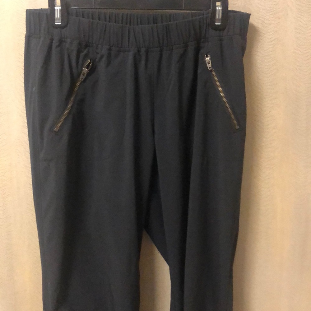 Athleta black pants